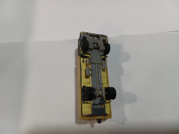 Camion Citerne DAF 2600 Majorette 1/100 – Image 4