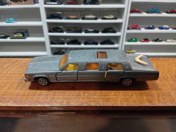 Limousine n°339 Majorette 1/56