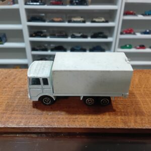 Camion Saviem Majorette 1/100
