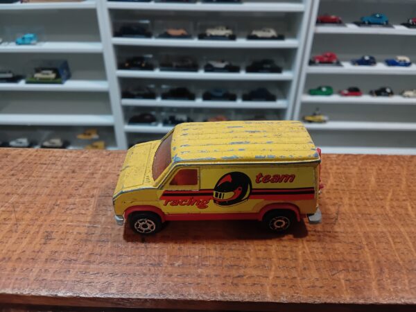 Fourgon 279/234 Majorette 1/65