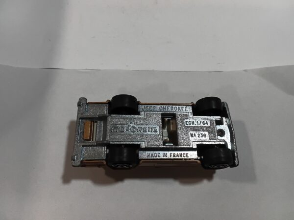 Jeep Cherokee n°236 Majorette 1/64 – Image 4