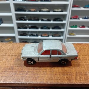 Mercedes 450 SE n°249 grise Majorette 1/60