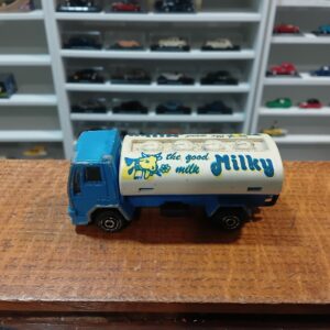Camion Ford Milky n°241-245 Majorette 1/100