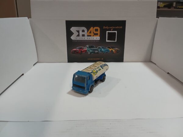 Camion Ford Milky n°241-245 Majorette 1/100 – Image 2