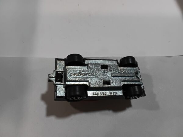 Jeep Cherokee surf n°224 Majorette 1/60 – Image 4