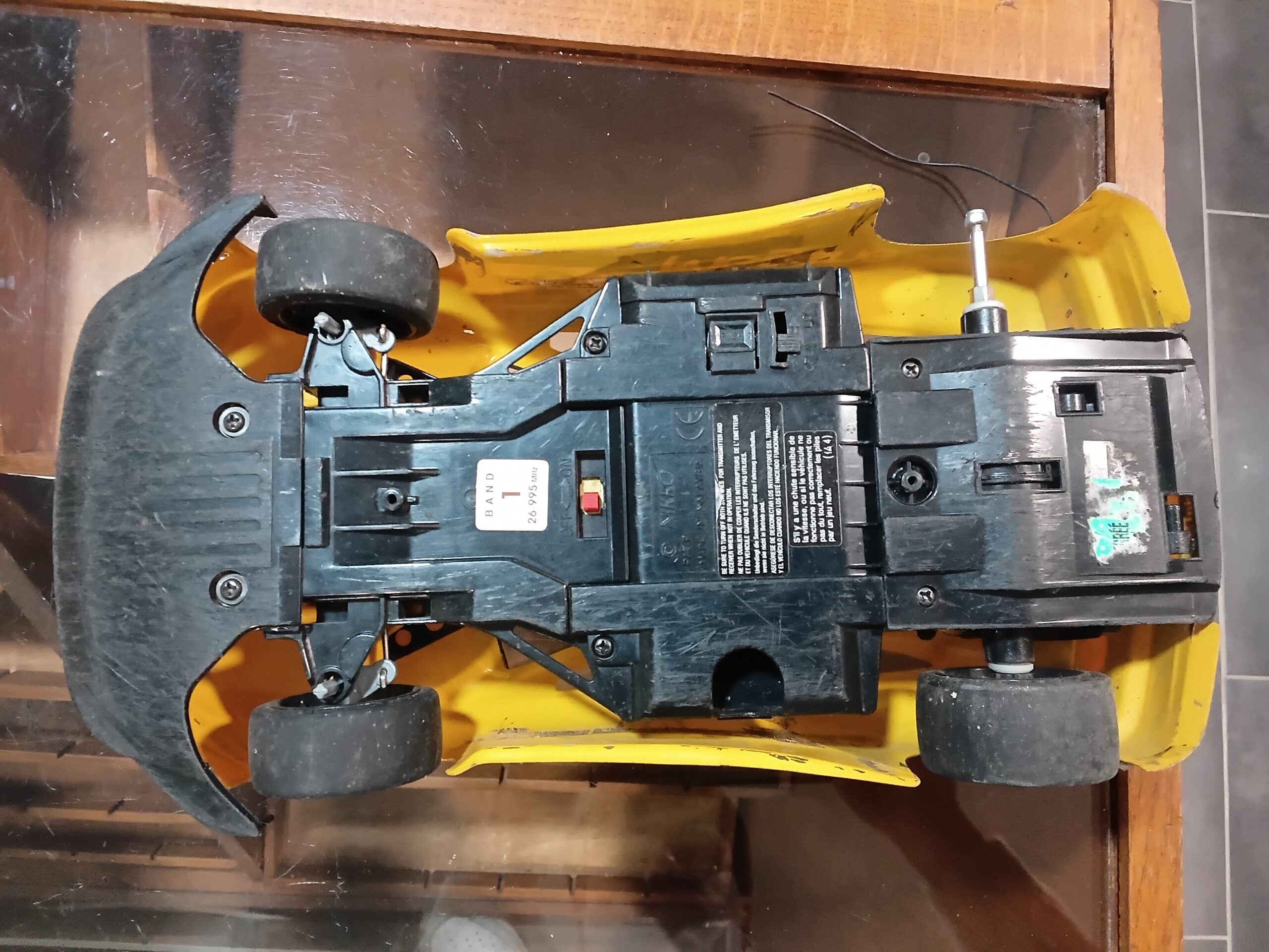Voiture télécommandée Renault Mégane Coupé Maxi Nikko 1/15 – Image 3