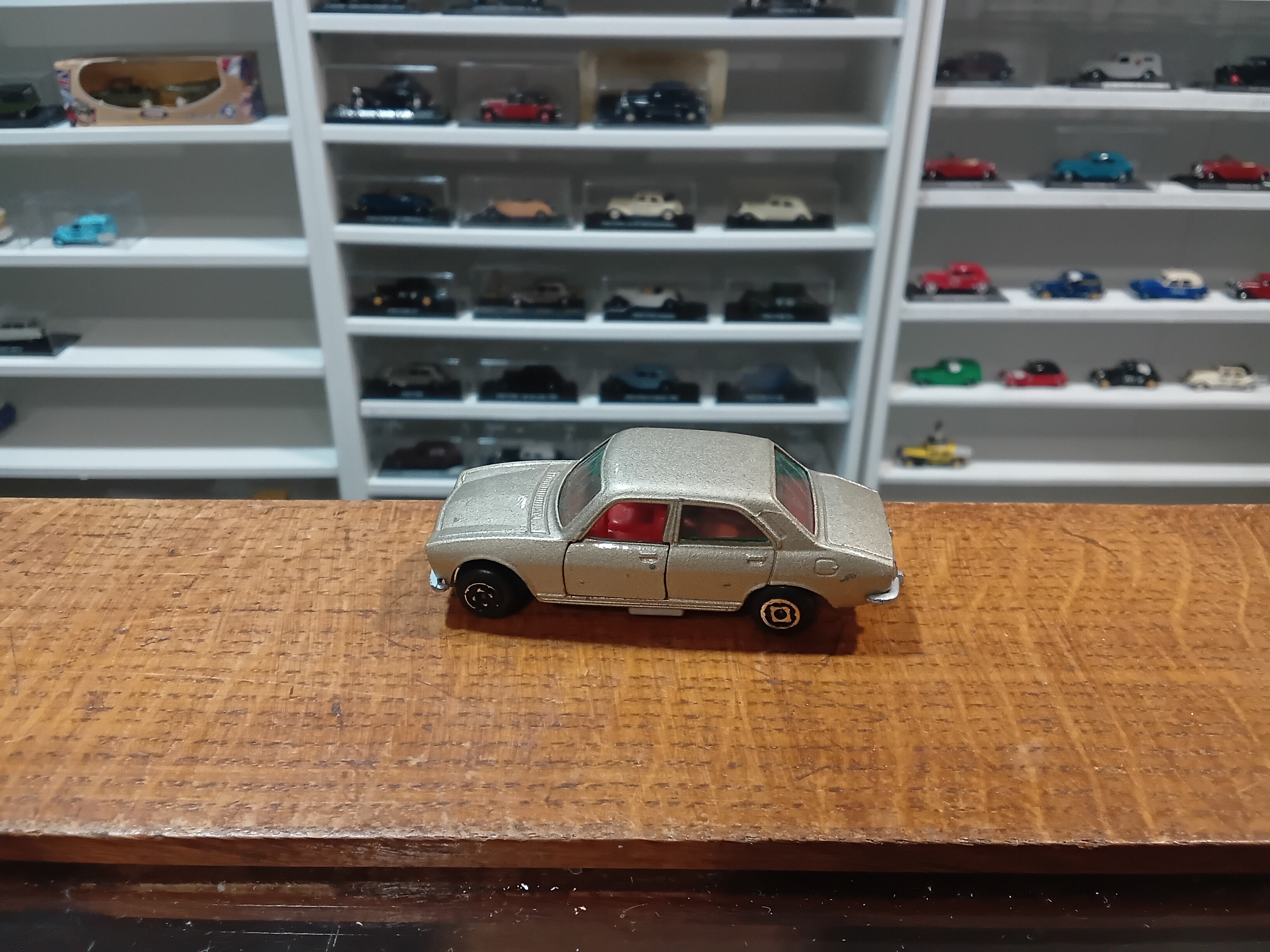 Peugeot 504 Guisval 1/64 Très Rare