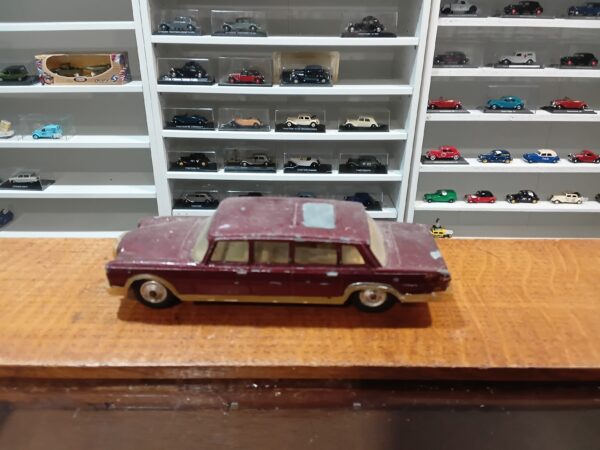 Mercedes-Benz 600 Pullman Corgi Toys 1/43