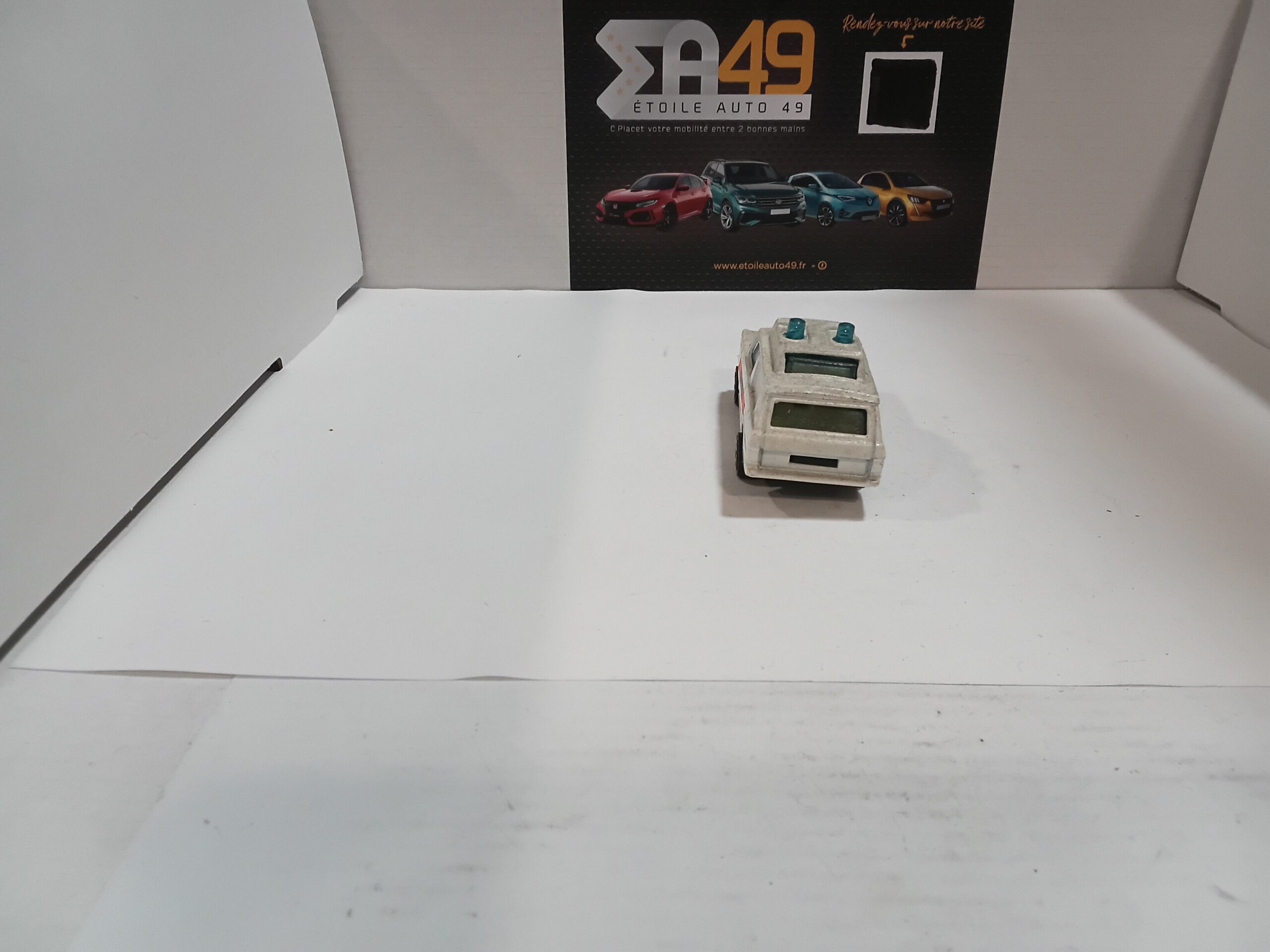 Range Rover Police Blanc Corgi Juniors 1/64 – Image 3