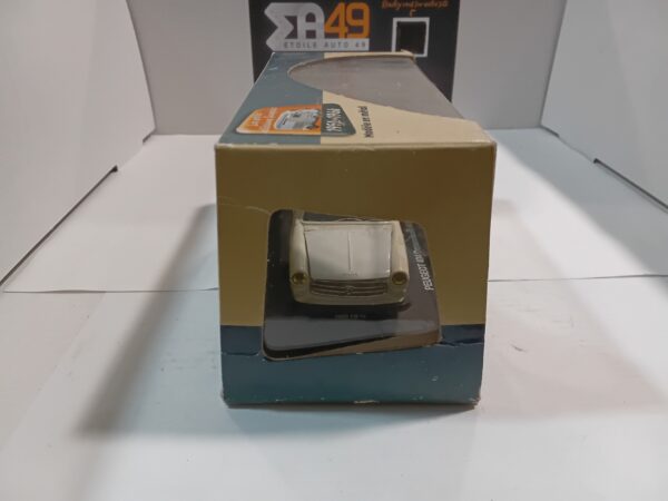 Peugeot 404 Dépanneuse AVIA 1/43 – Image 2