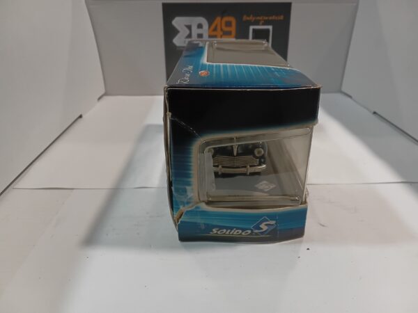 Peugeot 404 Break Solido 1/43 – Image 2