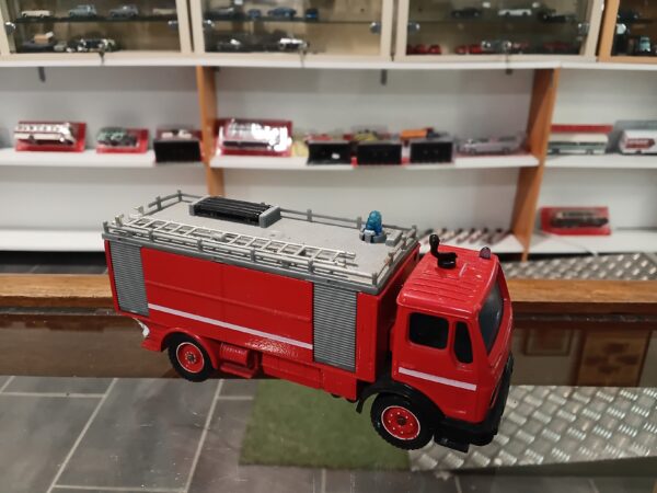 Camion de Pompiers Mercedes Solido 1/43