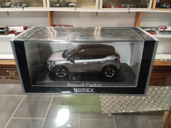 Renault Captur 2024 Gris Cassiopée et Noir 1/43