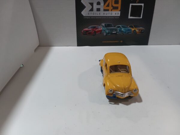 Renault 4 CV  Solido Michelin1/43 ( pièces maquantes ) – Image 3