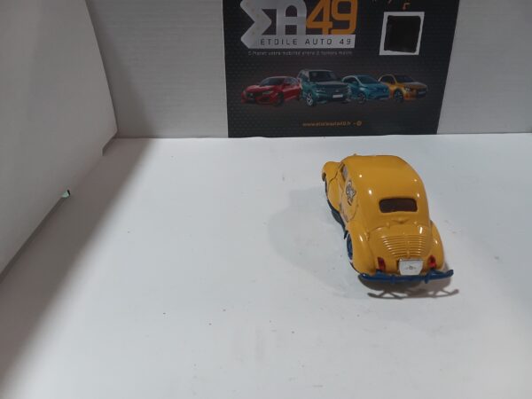 Renault 4 CV  Solido Michelin1/43 ( pièces maquantes ) – Image 4