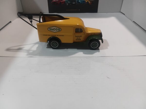 Dodge WC54 1989 Yacco Solido 1/43 – Image 4