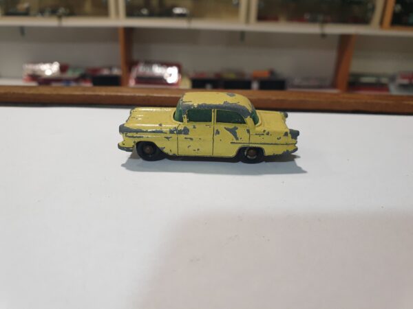 Vauxhall Victor by Lesney N°45 1/80