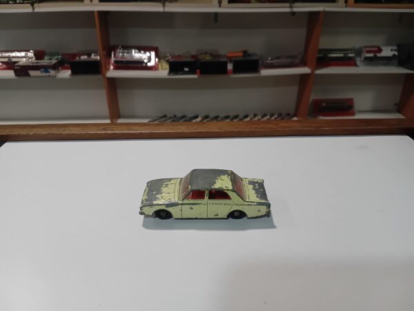 Ford Corsair n°45 Matchbox 1/80