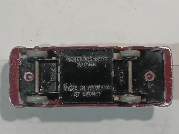 Mercedes-Benz 220 SE n°53 Lesney 1/80 – Image 5