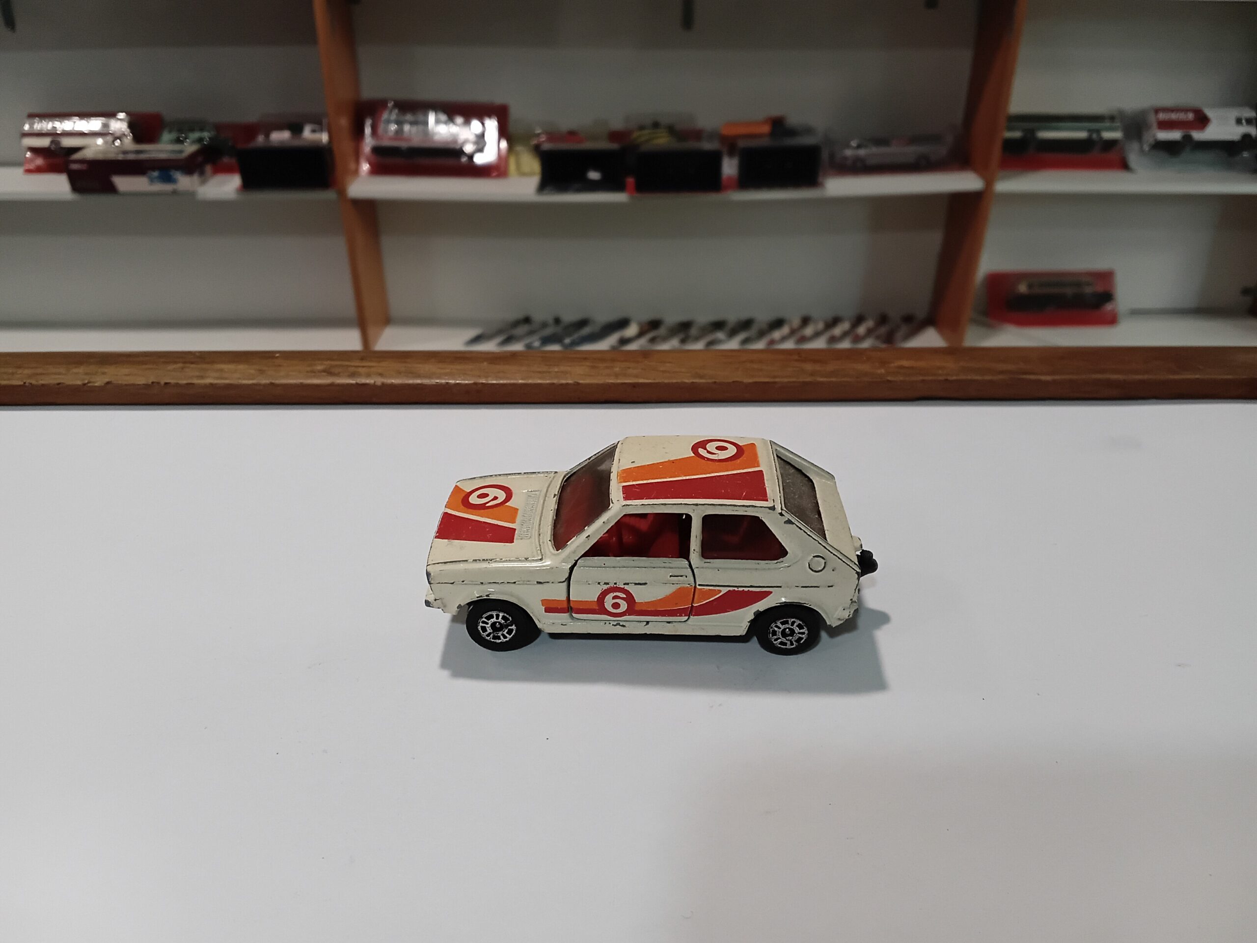 Volkswagen Polo Corgi 1/64