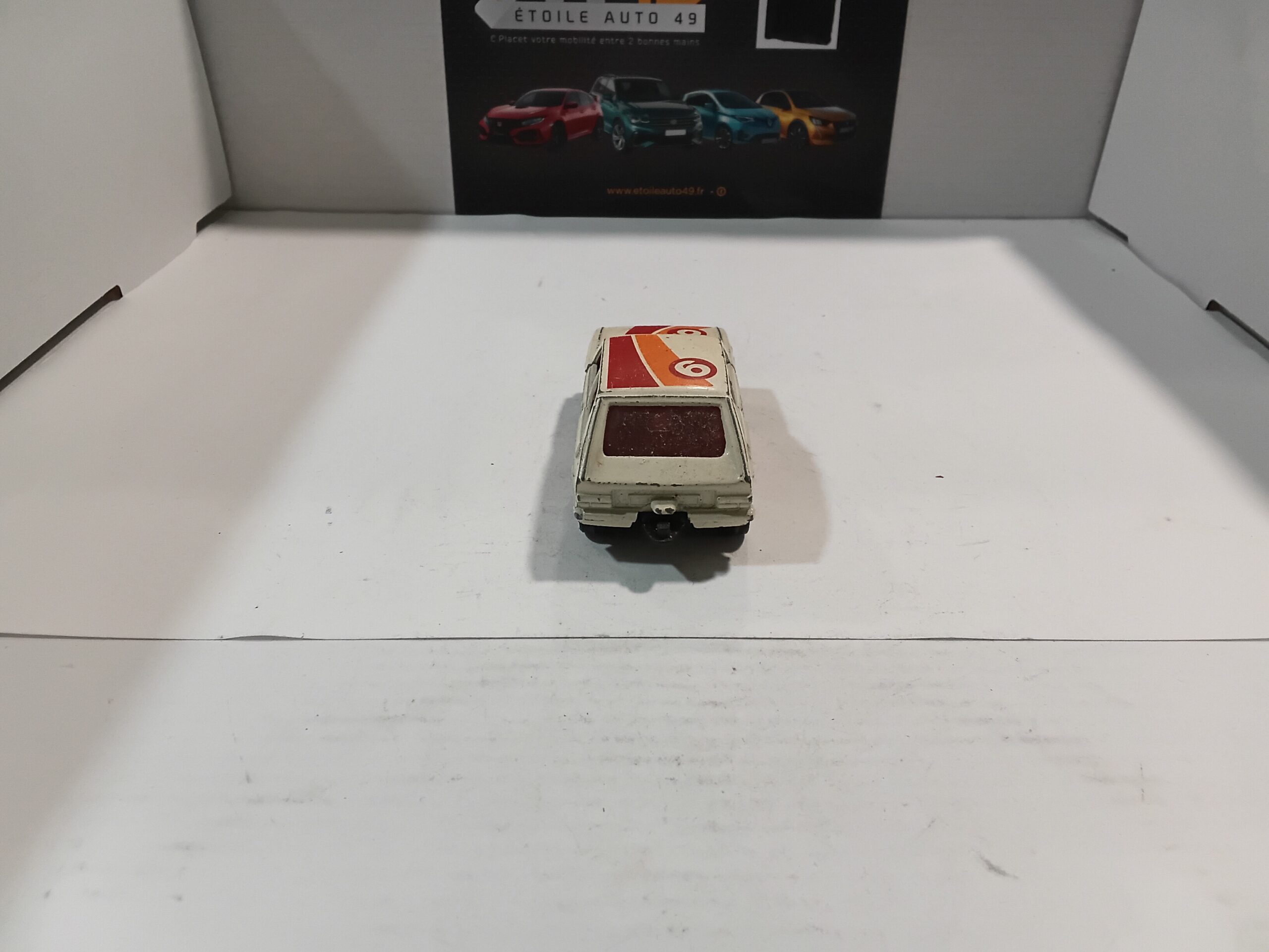 Volkswagen Polo Corgi 1/64 – Image 3