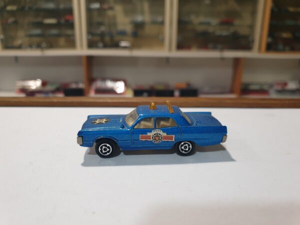 Plymouth Fury Majorette 1/70 N°8