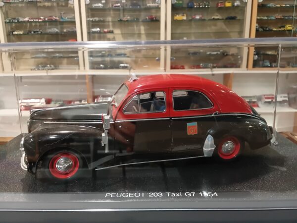 Peugeot 203 Taxi G7 1954 Solido 1/18 – Image 5