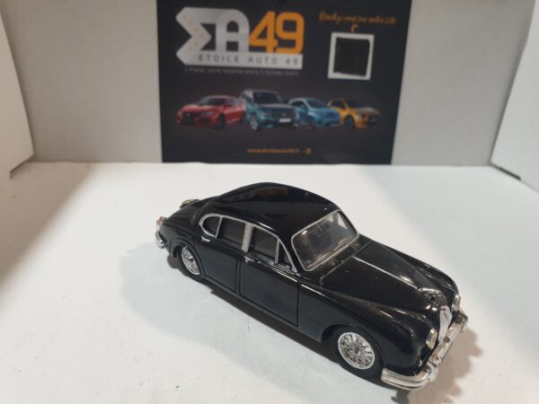 Jaguar MK II Corgi 1/43 – Image 2