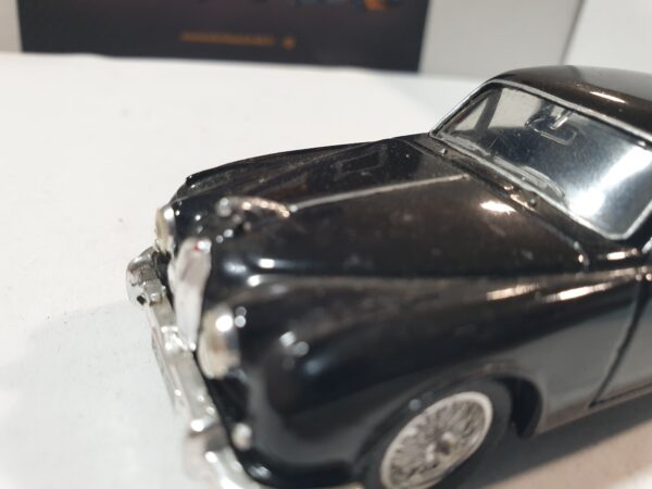 Jaguar MK II Corgi 1/43 – Image 5