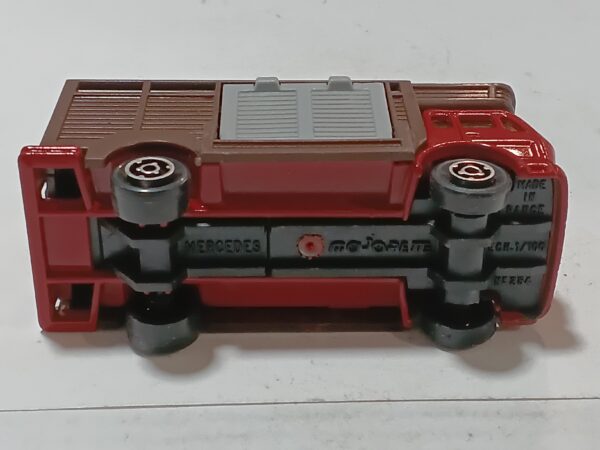 Camion Mercedes n°254 Majorette 1/100 – Image 5