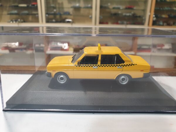 Tofas Murat 131 Taxi d'Istanbul 1977 1/43
