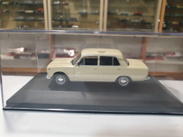 Fiat 124 L 1968 1/43