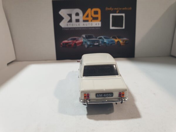 Polski Fiat 125 P 1968 1/43 – Image 4