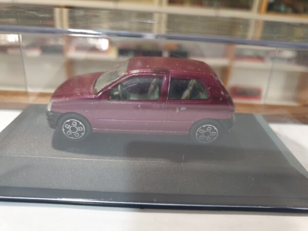 Renault Clio II Rouge Burago 1/43