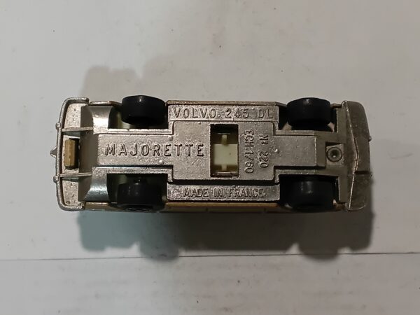 Majorette Volvo 245 DL N°220 1/60 – Image 8