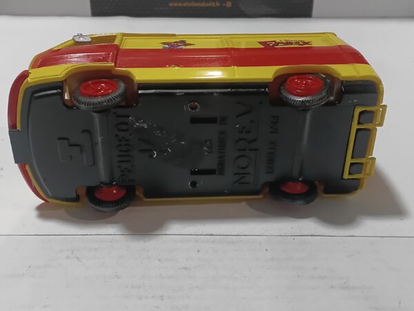 Peugeot J7 1966 Cirque Fany Norev 1/43 – Image 5