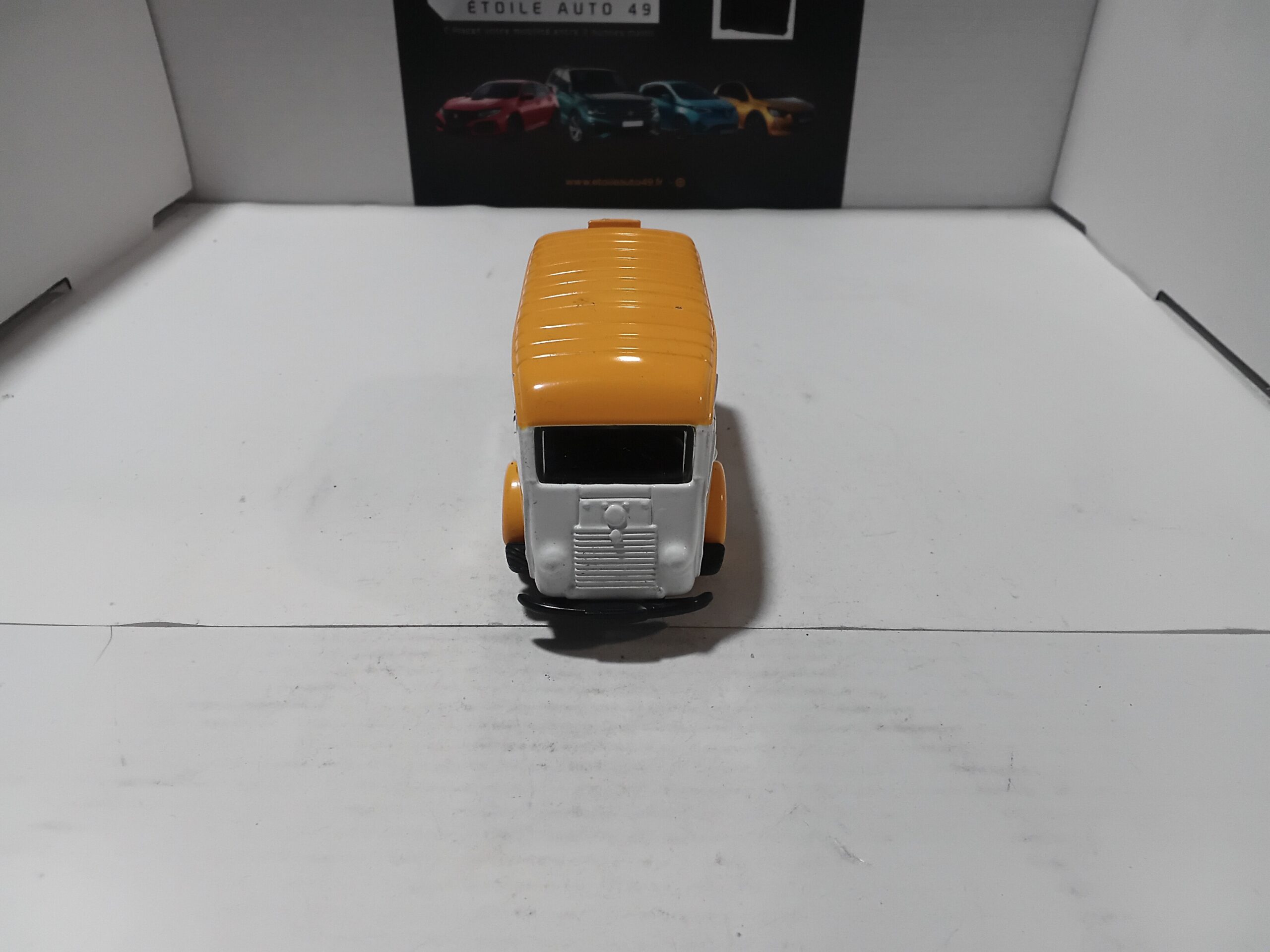 Renault 1000 KG Altaya Corgi 1/55 – Image 2