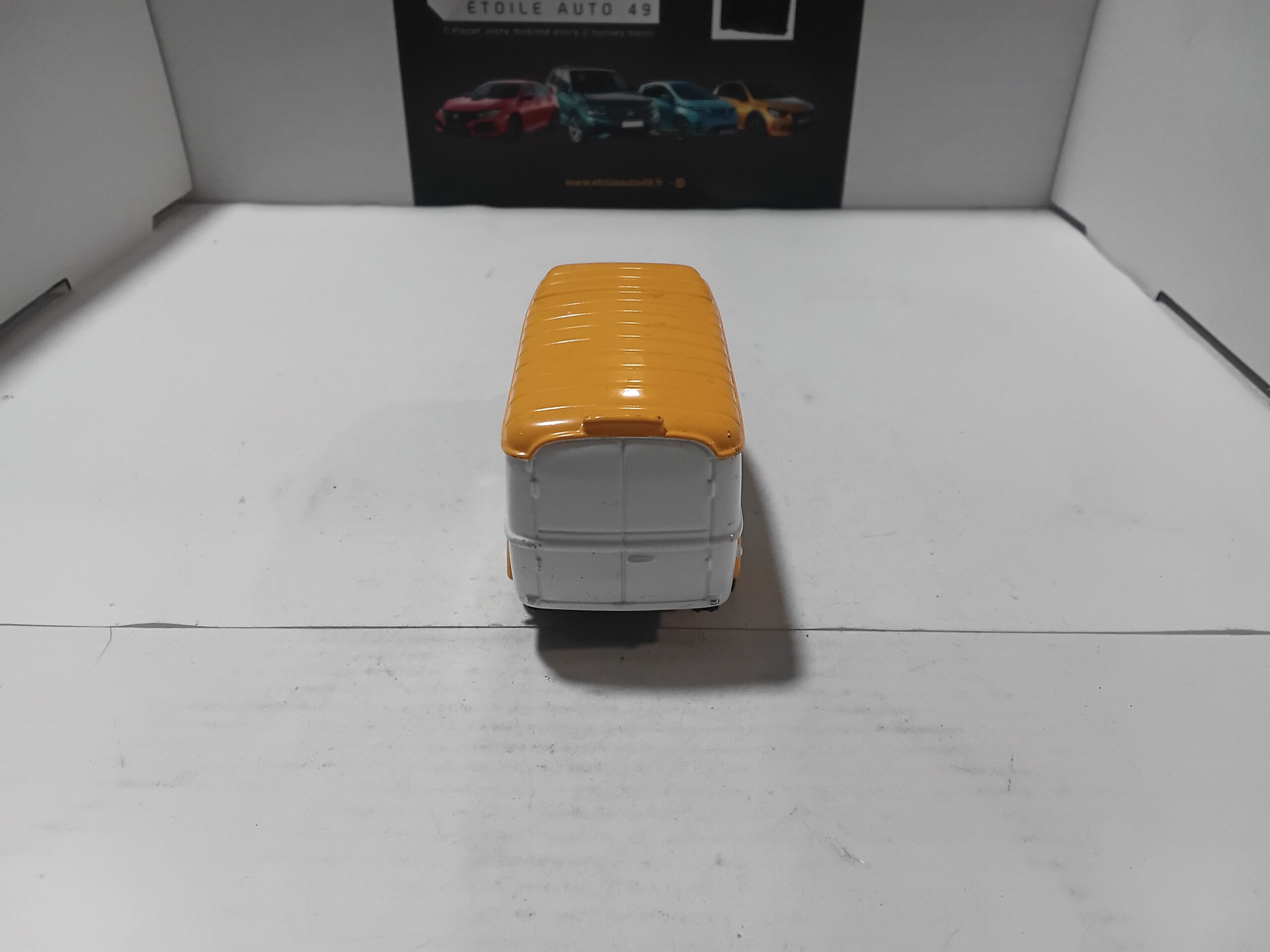 Renault 1000 KG Altaya Corgi 1/55 – Image 3