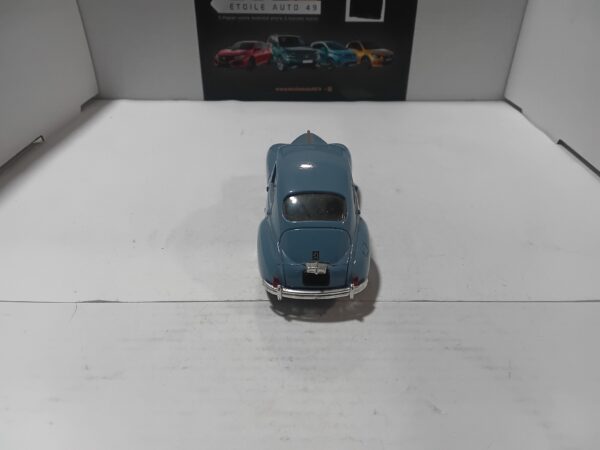 Peugeot 203 Bleue Solido 1/43 – Image 3