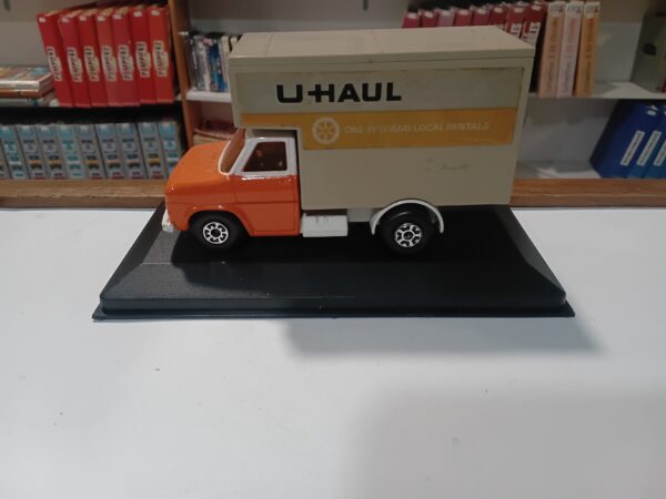 Camion Ford "A" Series U Haul 1977 Matchbox 1/43