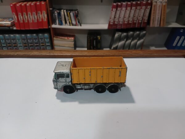 Tipper Container Truck n°47 Matchbox 1/100