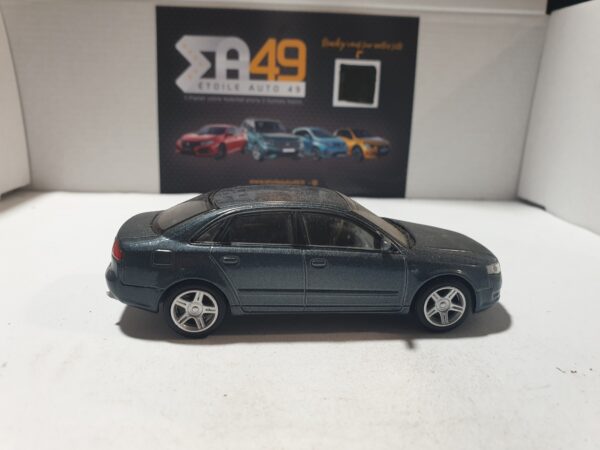 Audi A4 Berline 1/43 New Ray – Image 7
