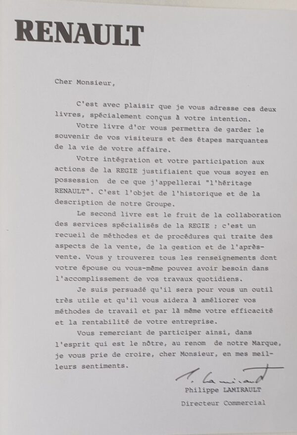 Livre d'or Renault une histoire et un groupe ( 2 volumes ) Très rare – Image 4
