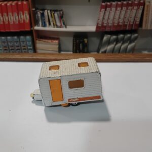 Caravan n°31 Matchbox 1/64