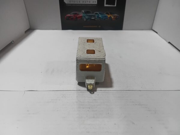 Caravan n°31 Matchbox 1/64 – Image 2