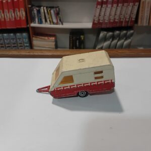 Caravane 1/70 Majorette n°325
