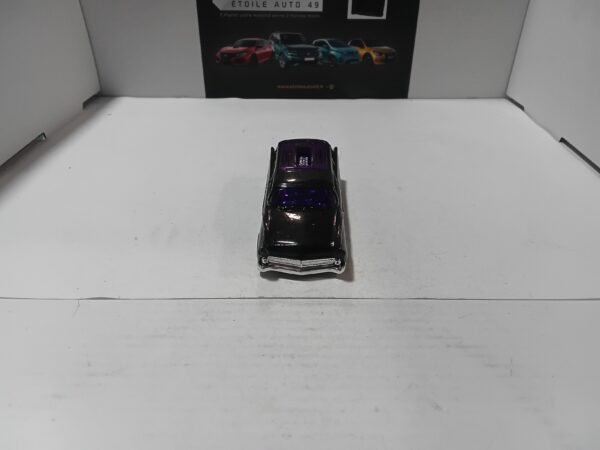 8 Crate 2002 HotWheels 1/64 – Image 2