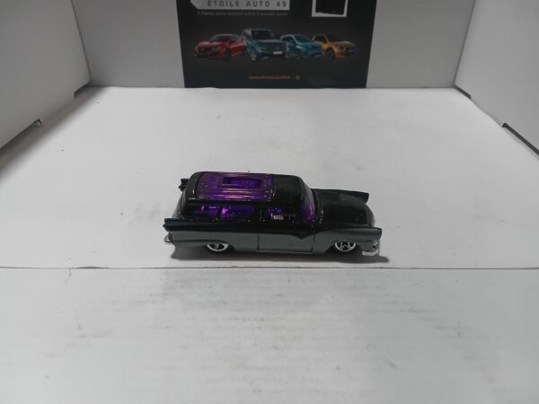 8 Crate 2002 HotWheels 1/64 – Image 4