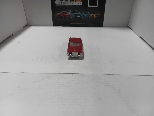 Mercedes-Benz 220 SE n°53 Matchbox 1/64 – Image 2