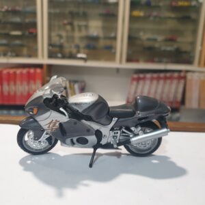 Suzuki GSX R 1300 R Hayabusa 1/18 Maisto Grise